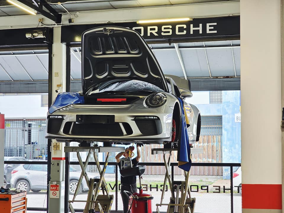 Porsche certified mechanic